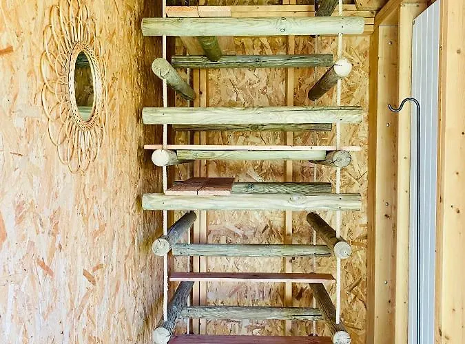 Cap Orne אכסניה